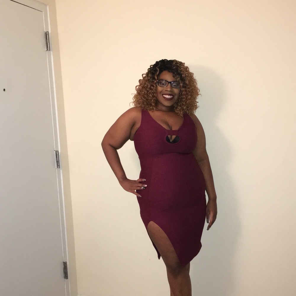 Fashion nova maroon large dress